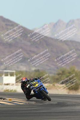 media/Oct-30-2025-Racers Edge (Thu) [[dabbdaf680]]/3-B Group/Session 2 (Turn 14)/